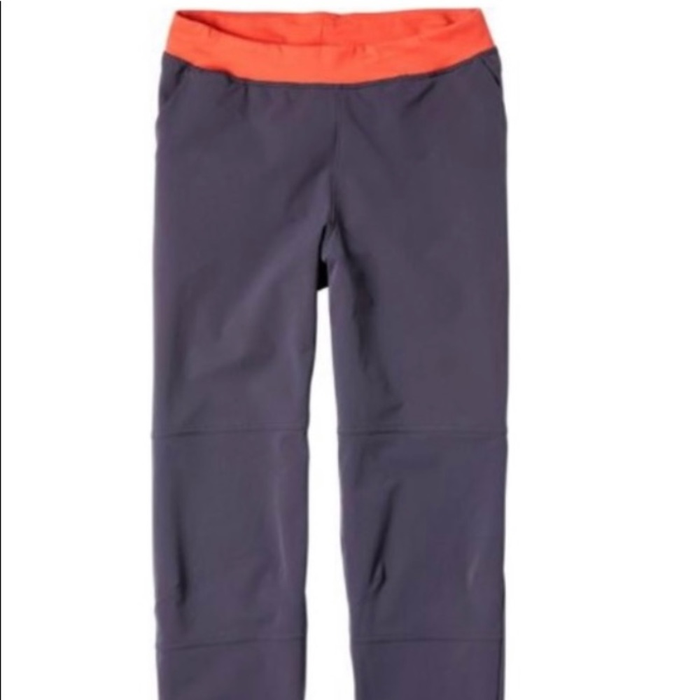 NWOT Cotopaxi woman’s adventure/climbing Baja pants.